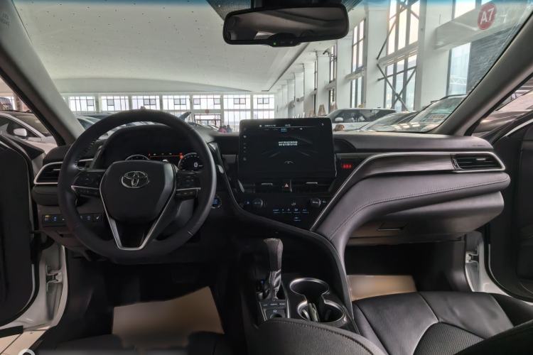 Used Toyota Camry 2021 2.5G Luxury Edition