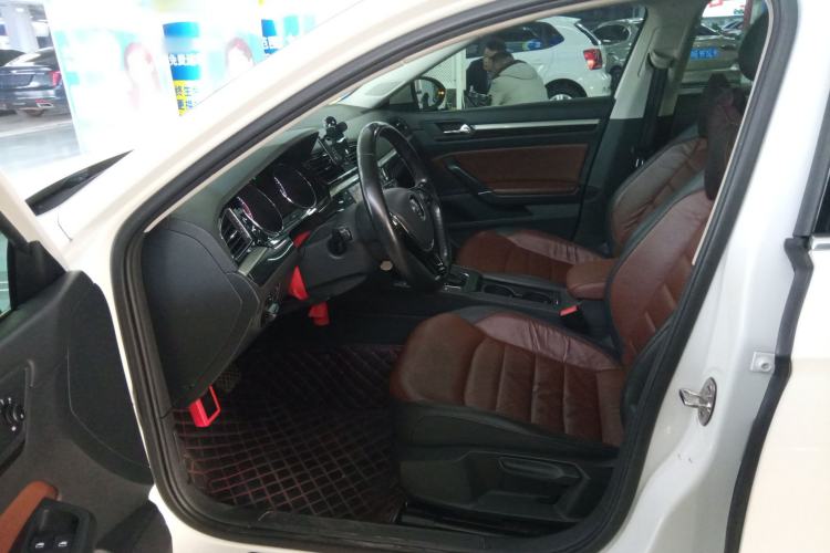 Used Volkswagen Lamando 2015 280TSI DSG Comfort Edition