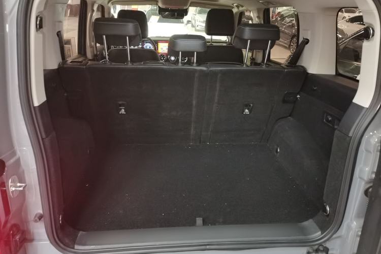 Used Tank 300 2023 City Edition 2.0T—Stylish as Ever
