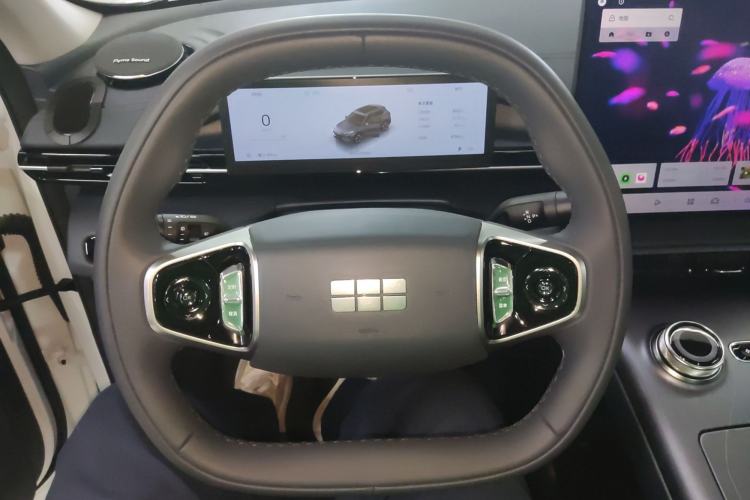 Used  E5 2024 440km Exploration Version
