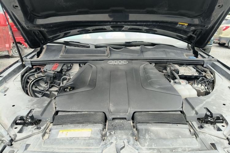 Used Audi Q7 2019 45 TFSI Comfort Model