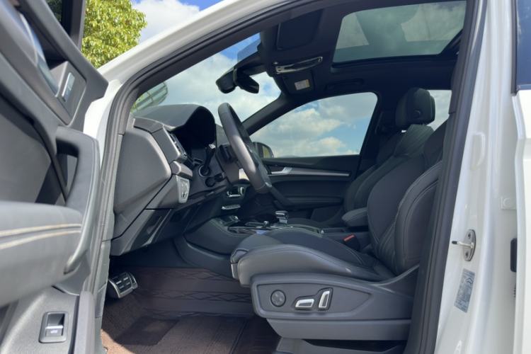 Used Audi Q5L 2023 40T Luxury Dynamic Model
