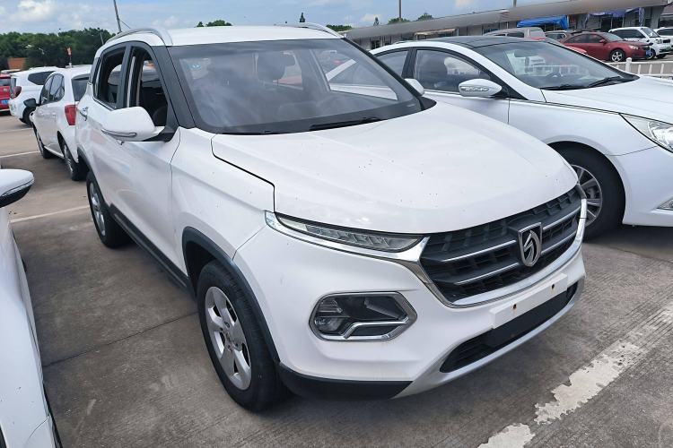 Used Baojun 510 2017 1.5L Automatic Fashion Model
