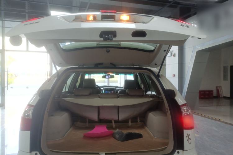 Used BYD S6 2014 2.0L Manual Luxury 5-Seater