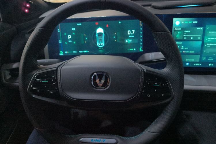 Used Changan UNI-T 2023 2nd Generation 1.5T Luxury Version
