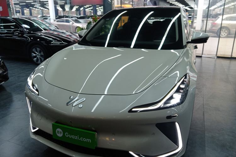 Used  LS7 2023 77 kWh Urban Fit Rear-Wheel Drive