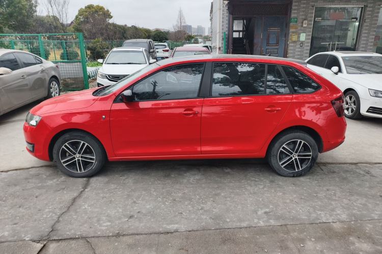 Used Skoda Rapid Spaceback 2014 1.6L Manual Enjoyment Edition