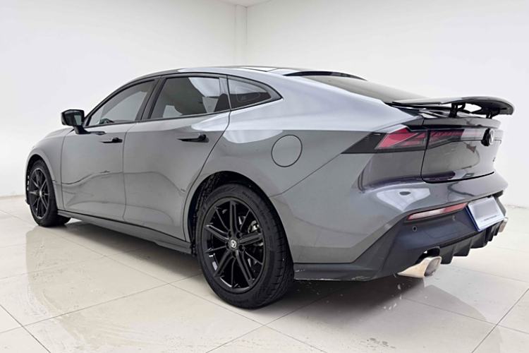 Used Changan UNI-V 2022 1.5T Prestige Version