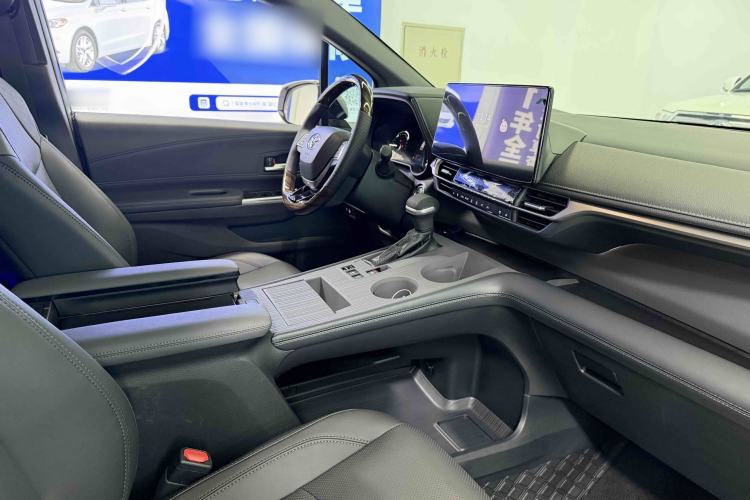 Used Toyota Sienna 2024 2.5L Hybrid Four-Wheel Drive Prestige Edition
