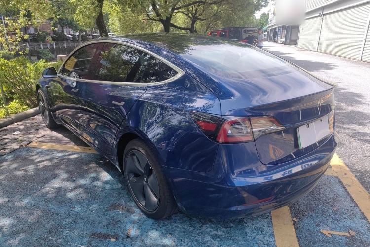 Used Tesla Model 3 2019 Long-Range All-Wheel-Drive Version
