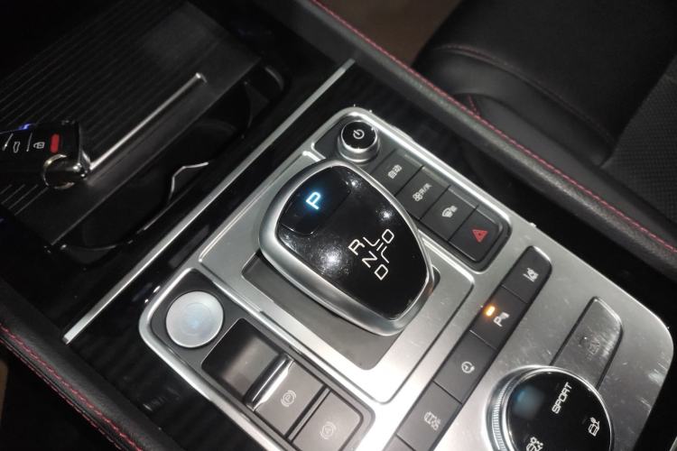 Used BYD Tang New Energy 2018 DM 2.0T All-Wheel Drive Smart Connectivity Luxury Model 7 Seats China V Emission Standard