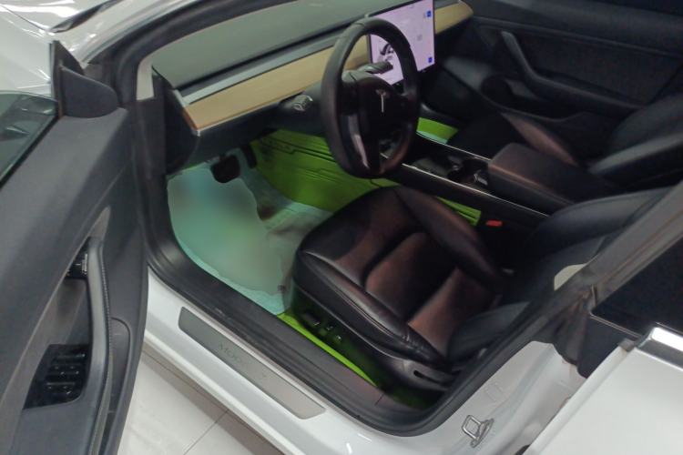 Used Tesla Model 3 2019 Long-Range All-Wheel-Drive Version
