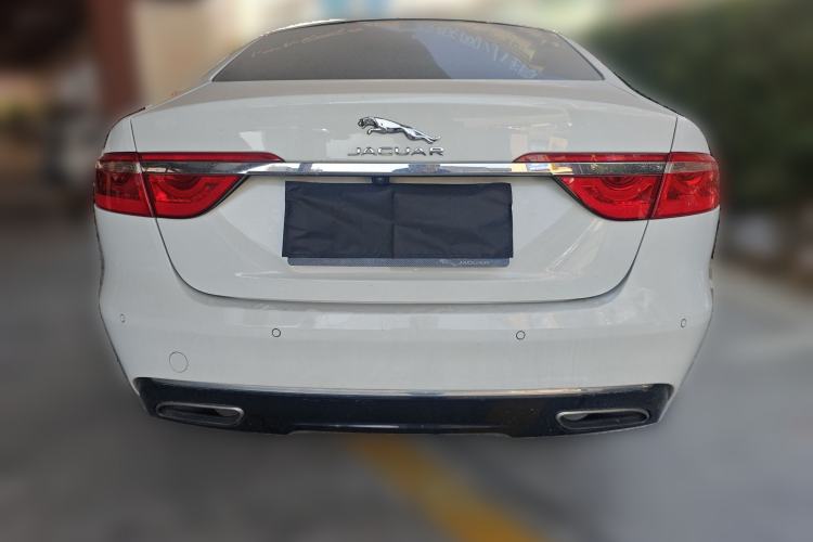 Used Jaguar XFL 2018 XFL 2.0T 250 PS Premium Edition
