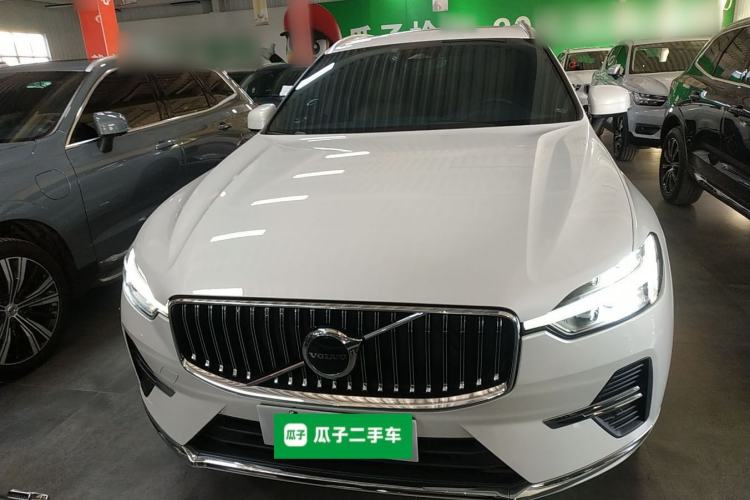 Used Volvo XC60 2023 B5 4x4 Smart Luxury Edition

