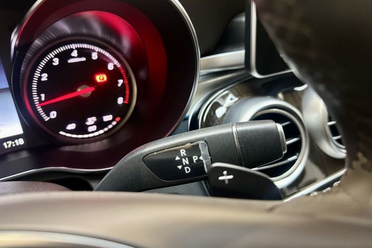 Used Mercedes-Benz GLC 2019 Facelift GLC 260 L 4MATIC Luxury Model
