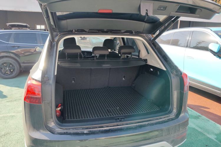 Used Volkswagen Tayron 2022 330TSI Two-Wheel Drive Luxury Smart Connectivity Version