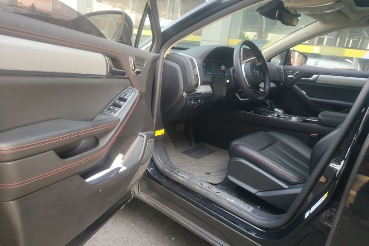 Used BYD Tang New Energy 2018 DM 2.0T All-Wheel Drive Smart Connectivity Luxury Model 7 Seats China V Emission Standard
