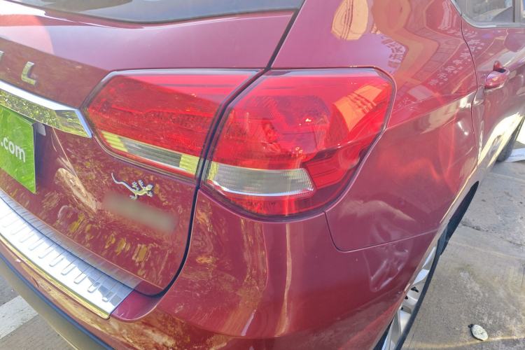 Used Haval H2 2018 Blue-Label 1.5T Dual-Clutch Two-Wheel-Drive Luxury Model
