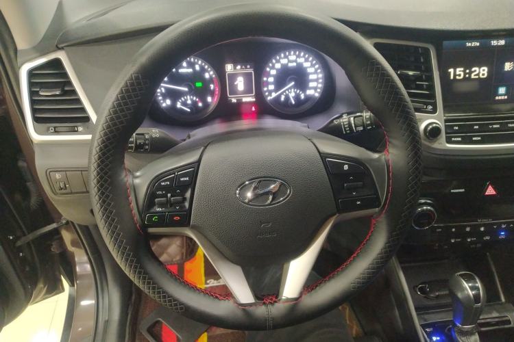 Used Hyundai Tucson 2015 1.6T Dual-Clutch Two-Wheel-Drive Smart Model
