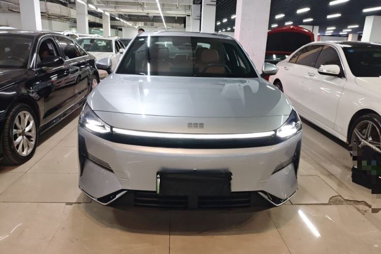 Used  L6 2025 EM-i 140km Starship Edition