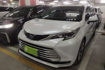 Used Toyota Sienna 2023 2.5L Hybrid Platinum Edition