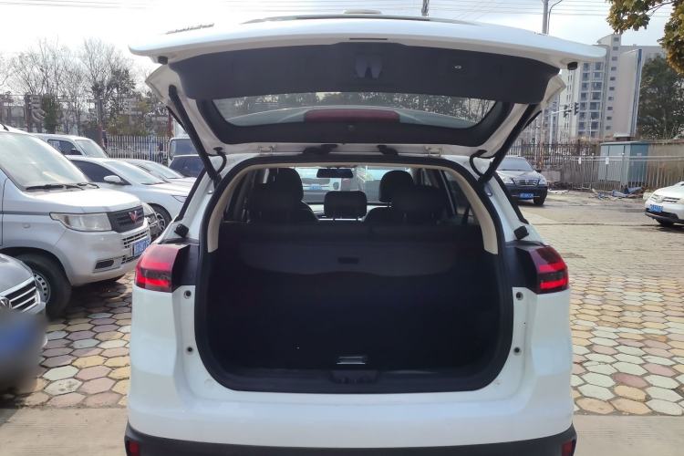 Used Geely Auto Emgrand X7 Sport 2018 1.8TD Automatic Two-Wheel Drive Smart Connect 4G Internet Edition
