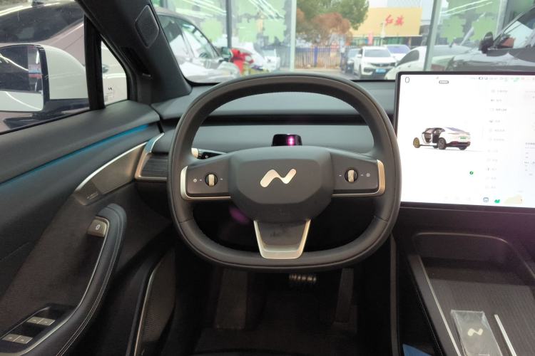 Used ONVO L60 2024 60 kWh Rear-Drive Version