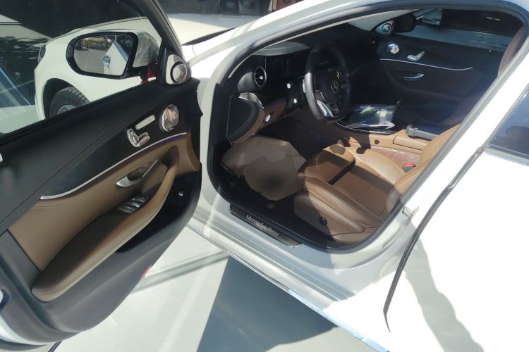 Used Mercedes-Benz E-Class 2018 Facelift E 200 L Sport Edition
