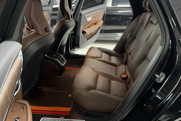 Used Volvo S90 2023 B5 Zhiyuan Luxury Edition
