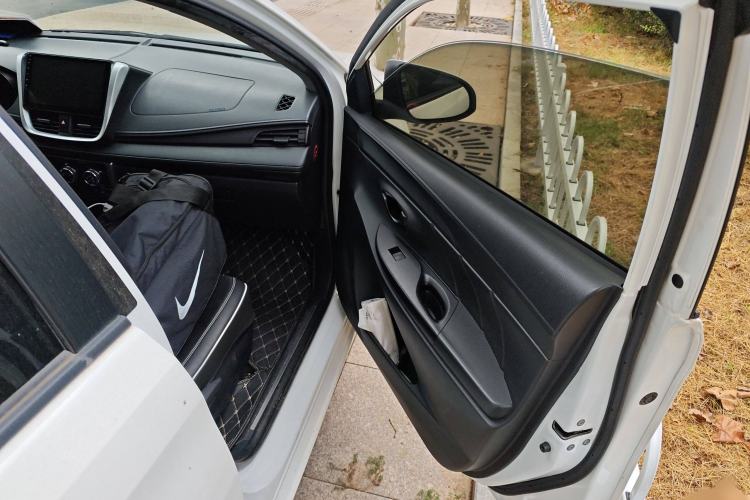 Used Toyota YARiS L 2016 Revised 1.5E CVT Charming Edition
