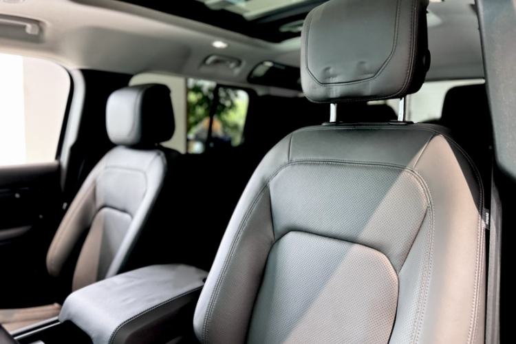 Used Land Rover Defender 2023 Facelift 110 3.0T P400 Dark Edition
