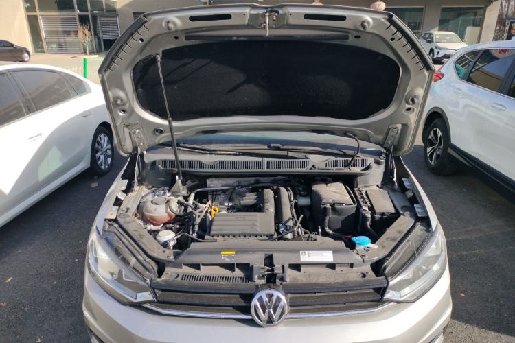 Used Volkswagen Touran 2018 Volkswagen Touran L 280TSI DSG Style Edition 7 Seats China VI Standard
