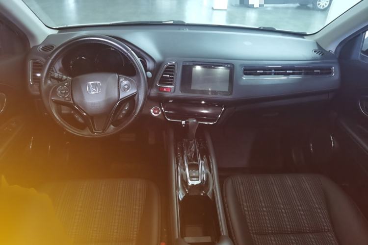 Used Honda Vezel 2015 1.8L CVT 2WD Luxury Model
