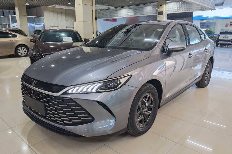 Used BYD Qin PLUS 2025 DM-i Smart Drive 55KM Leading Model
