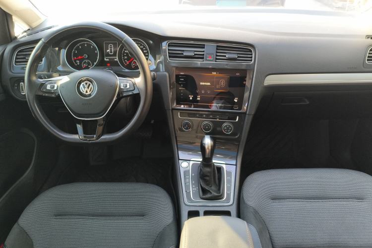 Used Volkswagen Golf 2020 280TSI DSG Comfort Version
