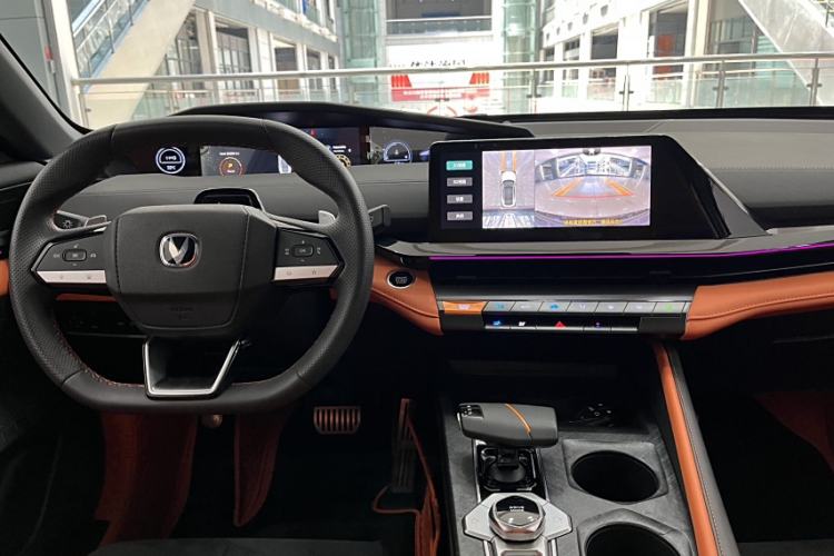 Used Changan UNI-V 2023 1.5T Sport Edition
