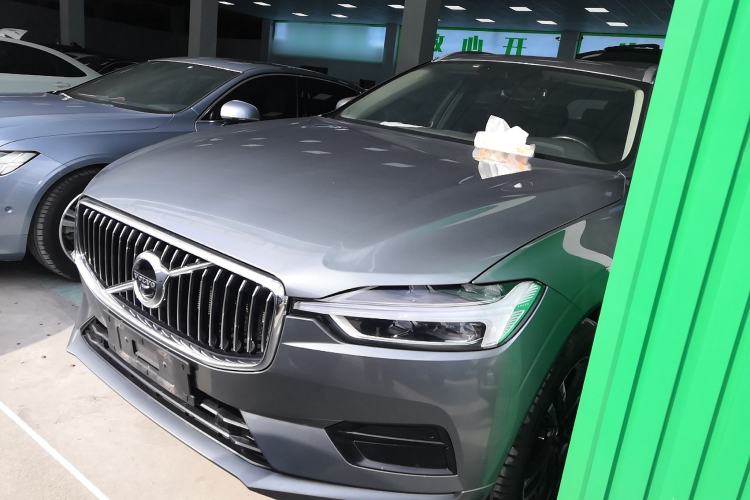 Used Volvo XC60 2019 T5 4x4 Smart & Dynamic Sport Edition China VI Standard
