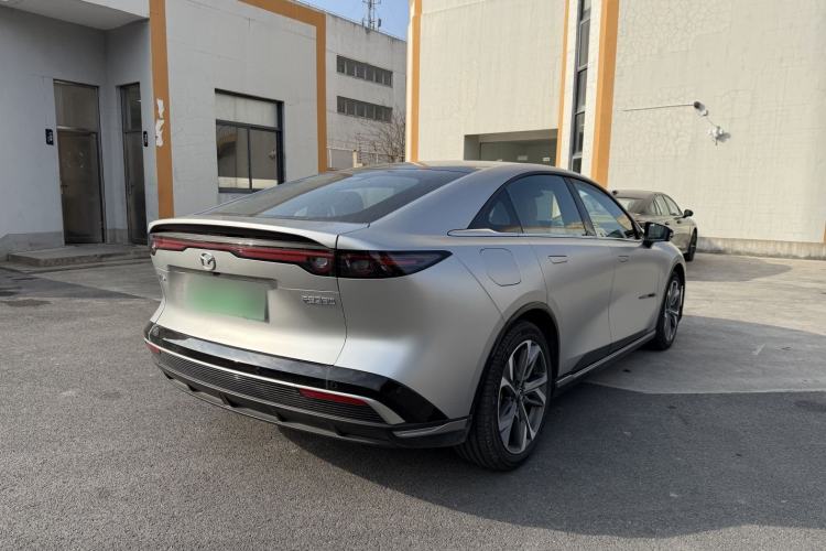 Used Mazda EZ-6 2024 Range-Extended 200 Luxury Edition
