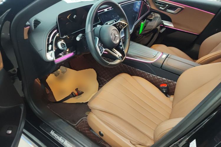 Used Mercedes-Benz E-Class 2024 Facelift E 300 L Luxury Edition
