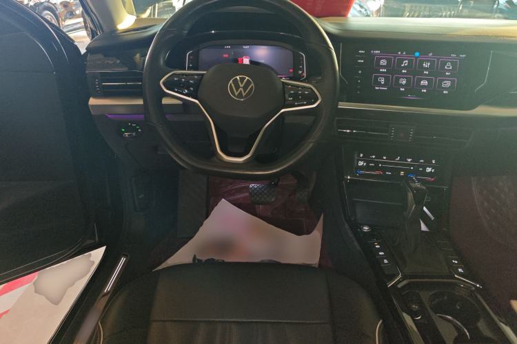 Used Volkswagen Passat 2023 330TSI Luxury Edition
