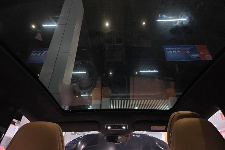 Used Hima Luxeed R7 2024 All-Electric 736 km Ultra
