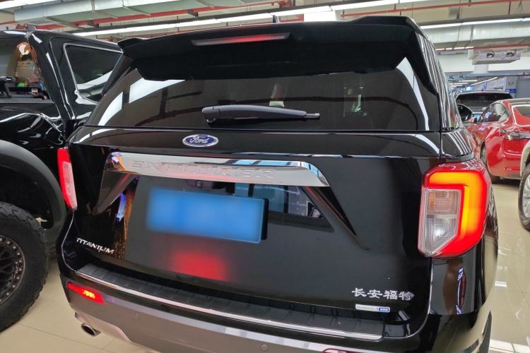 Used Ford Explorer 2020 EcoBoost 285 4x4 Titanium Edition 7-Seater
