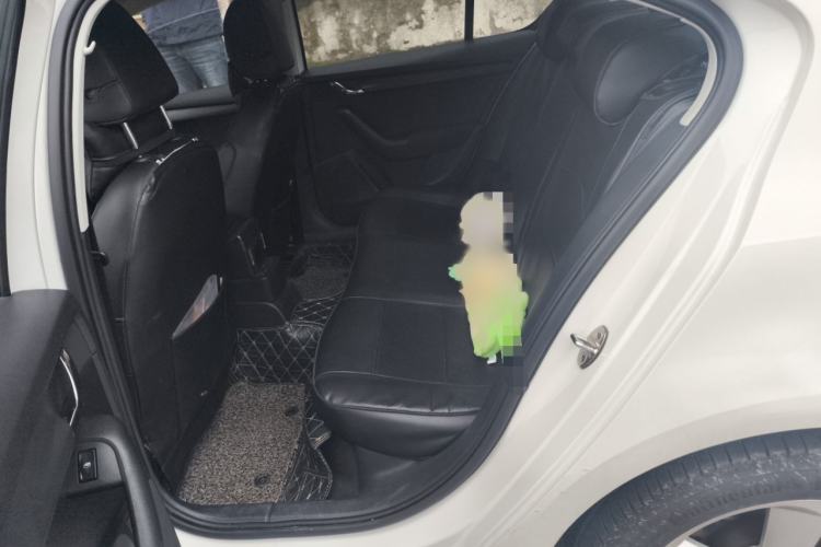 Used Skoda Octavia 2018 1.6L Manual Standard Edition
