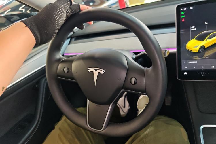 Used Tesla Model Y 2024 Rear-Wheel-Drive Version