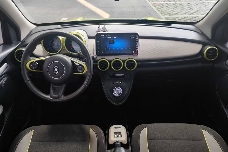 Used ORA Black Cat 2021 301 km Basic Version
