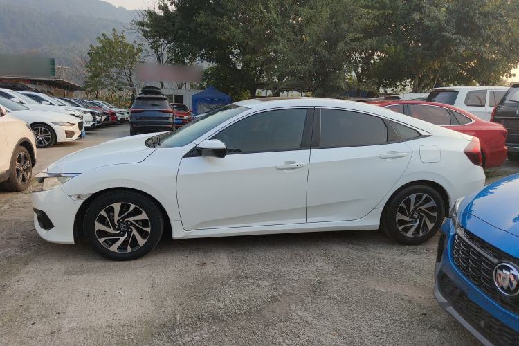 Used Honda Civic 2016 220TURBO CVT Luxury Edition

