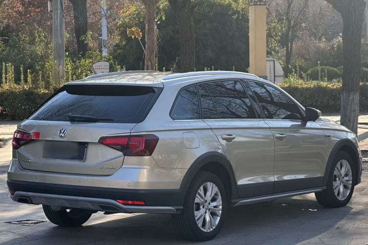 Used Volkswagen C-TREK 2017 1.6L Automatic Comfort Model
