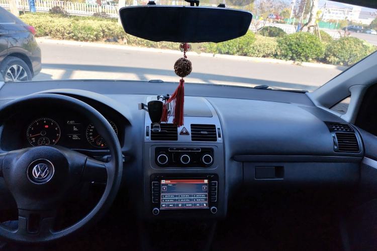 Used Volkswagen Touran 2013 1.4T Manual Fashion Edition 5 Seats
