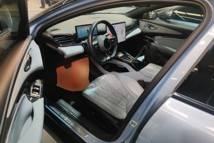 Used BYD Seal 2022 550 km Standard Range Rear-Wheel Drive Prestige Version
