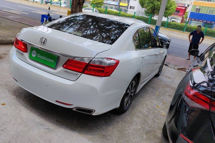 Used Honda Accord 2015 2.0L LX Comfort Edition
